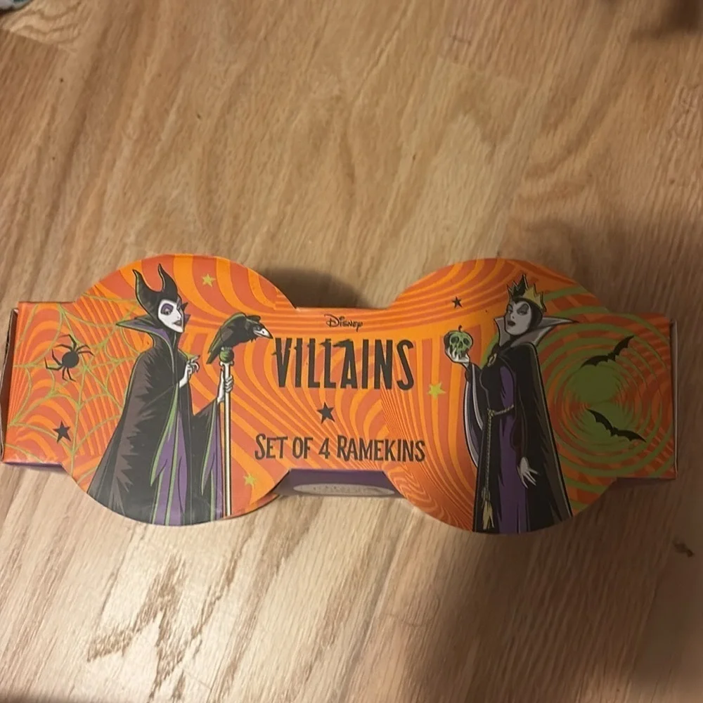Disney Villains Ceramic Ramekin Set NEW 4 Pack Oven Microwave Safe Halloween